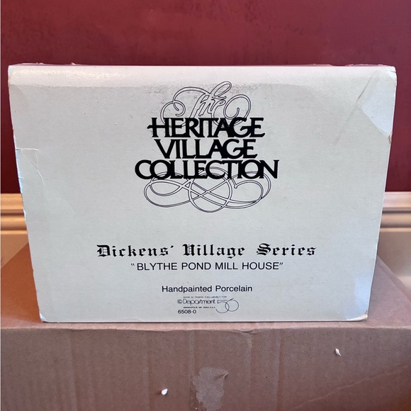 Dept 56 Dickens Village Series “Blythe Pond Mill House” #6508-0 1996 - Picture 4 of 13